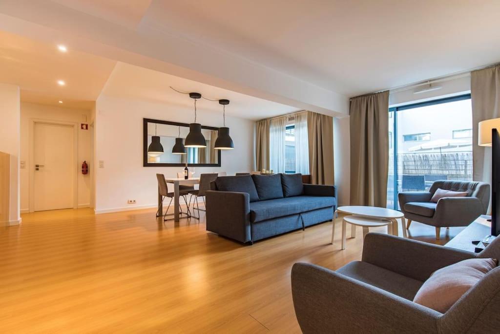 Appartement Downtown 2-bedroom W/terrace *